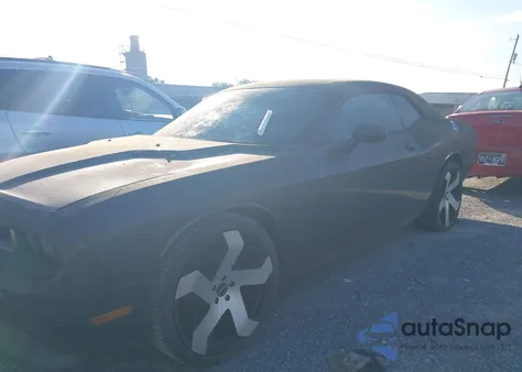 2013 Dodge Challenger Sxt Plus z USA, uszkodzony, nr VIN 2C3CDYAG8DH599764